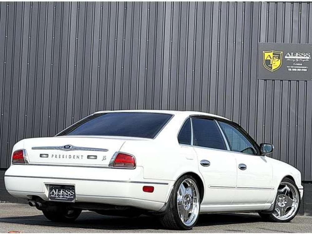 日産 プレジデント — 車両写真 3